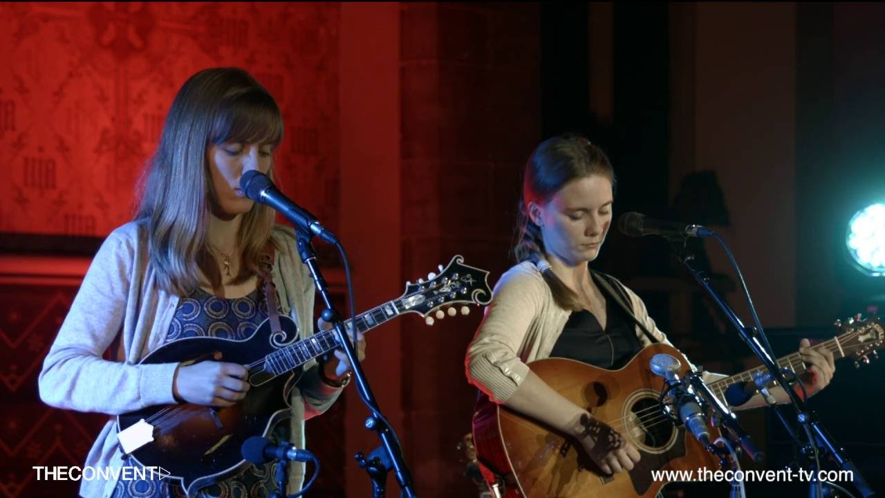 The Carrivick Sisters - The Moon - Live at The Convent Club - 2016