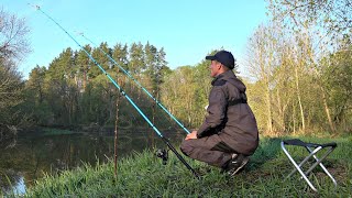 ЗАБРАЛСЯ В ГЛУШЬ И ОСТАЛСЯ С НОЧЁВКОЙ! Рыбалка на донки на лесной реке. Макароны с тушёнкой, сало.