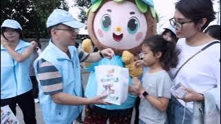 Sanya’s “Arrival Surprise” 🎁🌴 — Tourists Get Gifts & Cultural Shows at the Airport! ✨#Sanya #Hainan