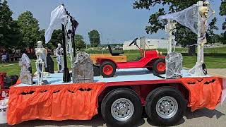 Roadrunner Express Car Wash & Oil Change Haunted Car Wash Parade Float