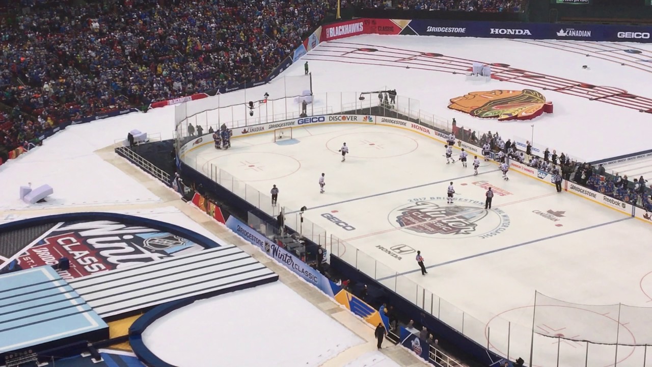 HOCKEY TOWN: Blues alum outlast Hawks 8-7 as Winter Classic begins