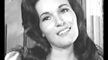 Thumbnail of LUPE MEJÍA,    El Gorrión y Yo.