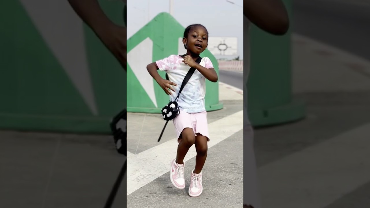 Bb Eliora biama Mets moi au dos 