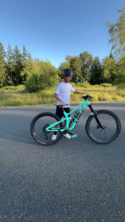 Trek Slash 8