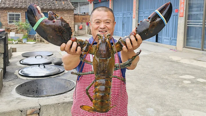 2380买只12斤重大波龙，虾钳比脸还大，壹口咬下去太过瘾了 - 天天要闻