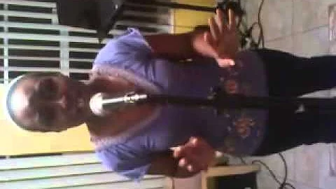 Robyn Richards singing