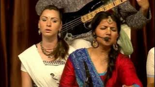 Vrajavadhus Kirtan Team Performing at ISKCON Vrindavan 40th Anniversary | Chanting of Mahamantra