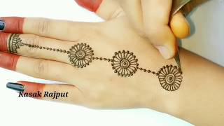 Simple mehndi design for back hand side | How to apply simple mehndi design