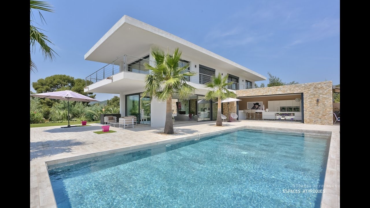 Villa vue mer d'inspiration Marcio Kogan - Espaces Atypiques