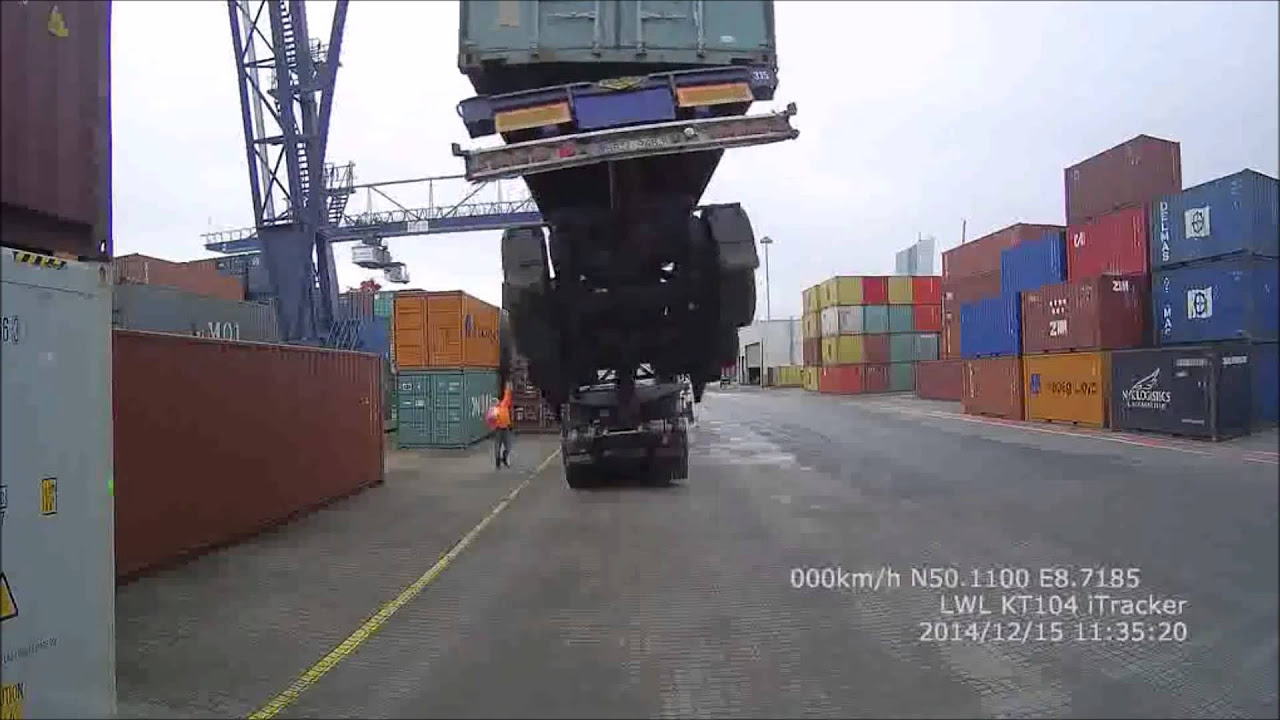 Update New Truck lifted up at container dock