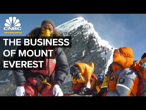 why-so-many-people-are-dying-on-top-of-mount-everest