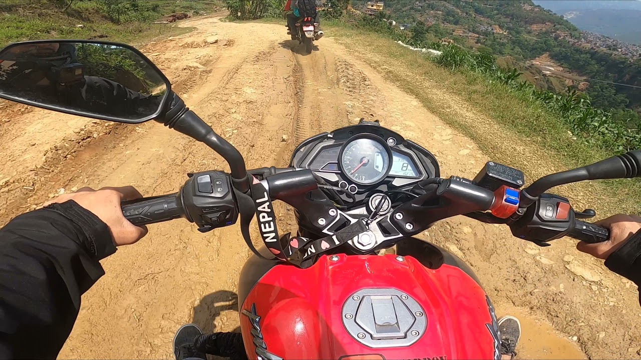 Ns200 Vs 220f On offroad