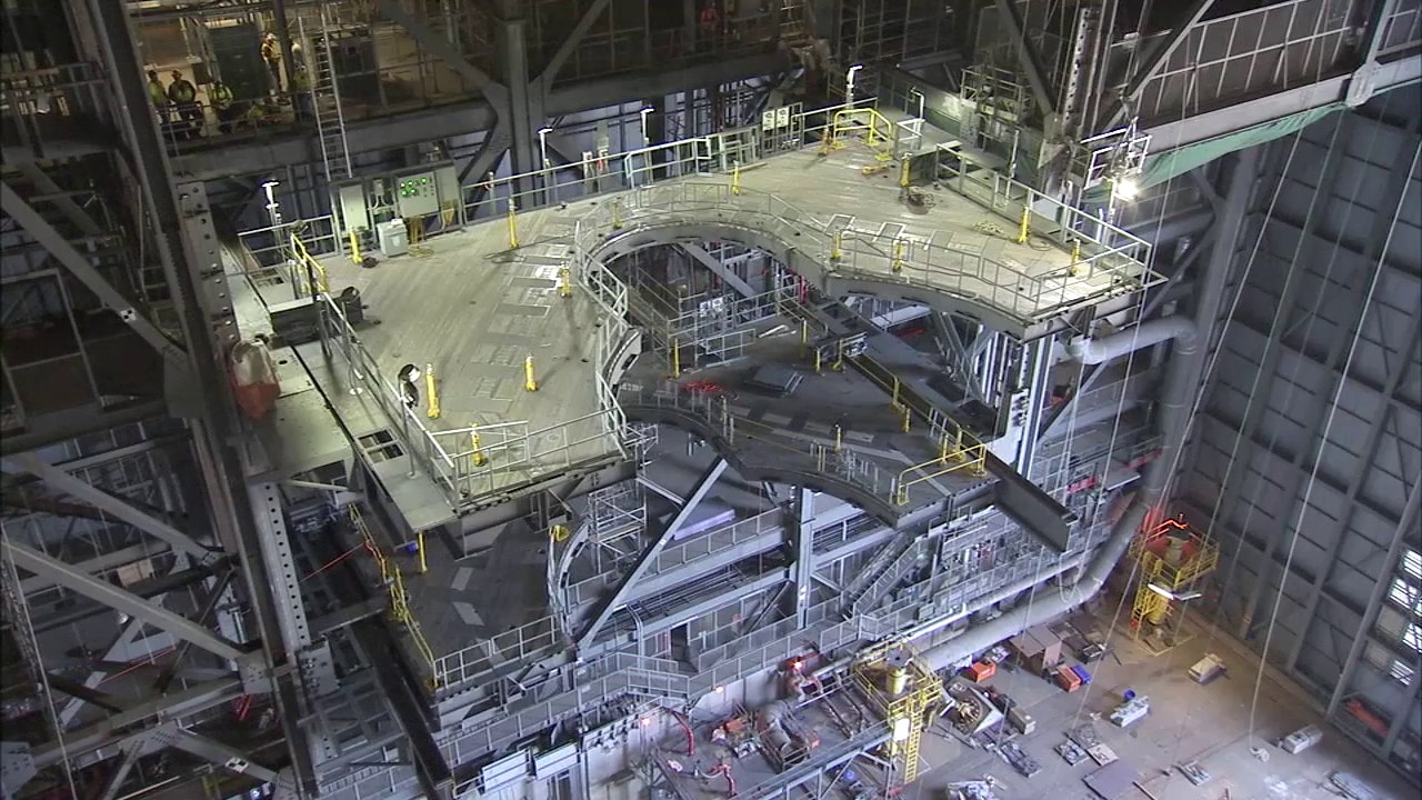 First Work Platforms Tested in Vehicle Assembly Building