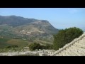 SICILIA - SEGESTA : Il Tempio dorico e il Teatro