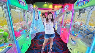 Download Lagu I played 30 Claw Machines...Here's what I won! MP3