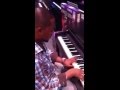 خالد نجم الدين عزف بيانو 