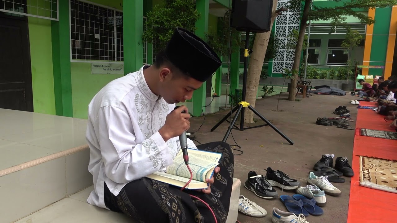 Pembacaan Al Qur'an Surah Al Mulk Oleh Rohmat Mubarok Kelas XII 6 | Jum'at Pagi MAN 5 Garut 2025