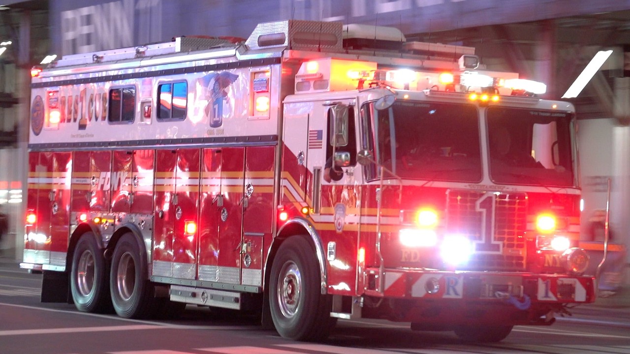 FDNY Rescue 1 Responding