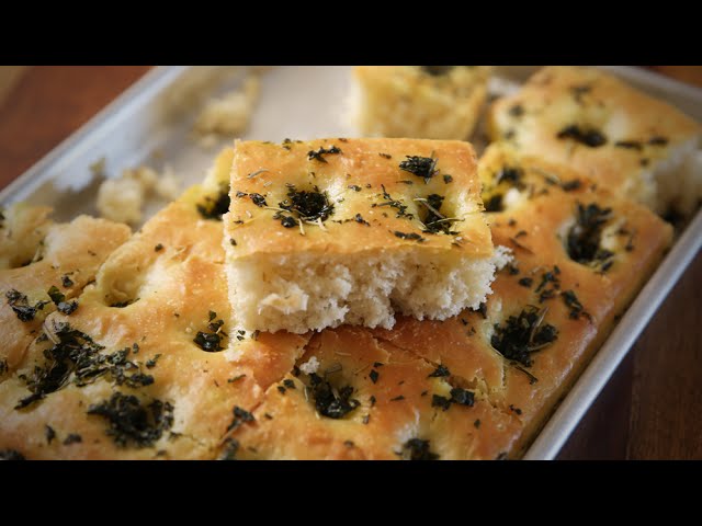 Homemade Focaccia Bread  | Italian Bread Recipe | Divine Taste With Anushruti | Rajshri Food
