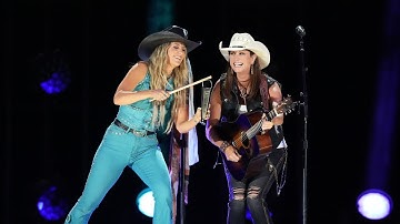 Terri Clark and Lainey Wilson – Poor, Poor Pitiful Me (Live from CMA Fest 2024)