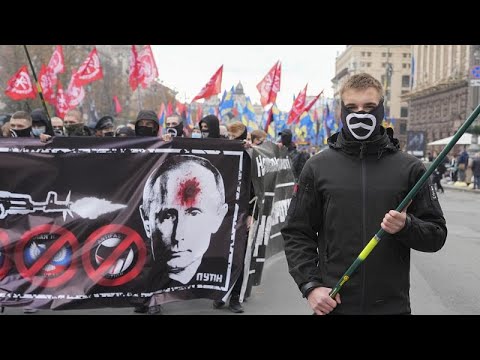 Украина отметила День защитников и защитниц: в Киеве прошел марш националистов