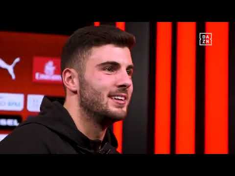 Cutrone receives a message from his idol, Alvaro Morata