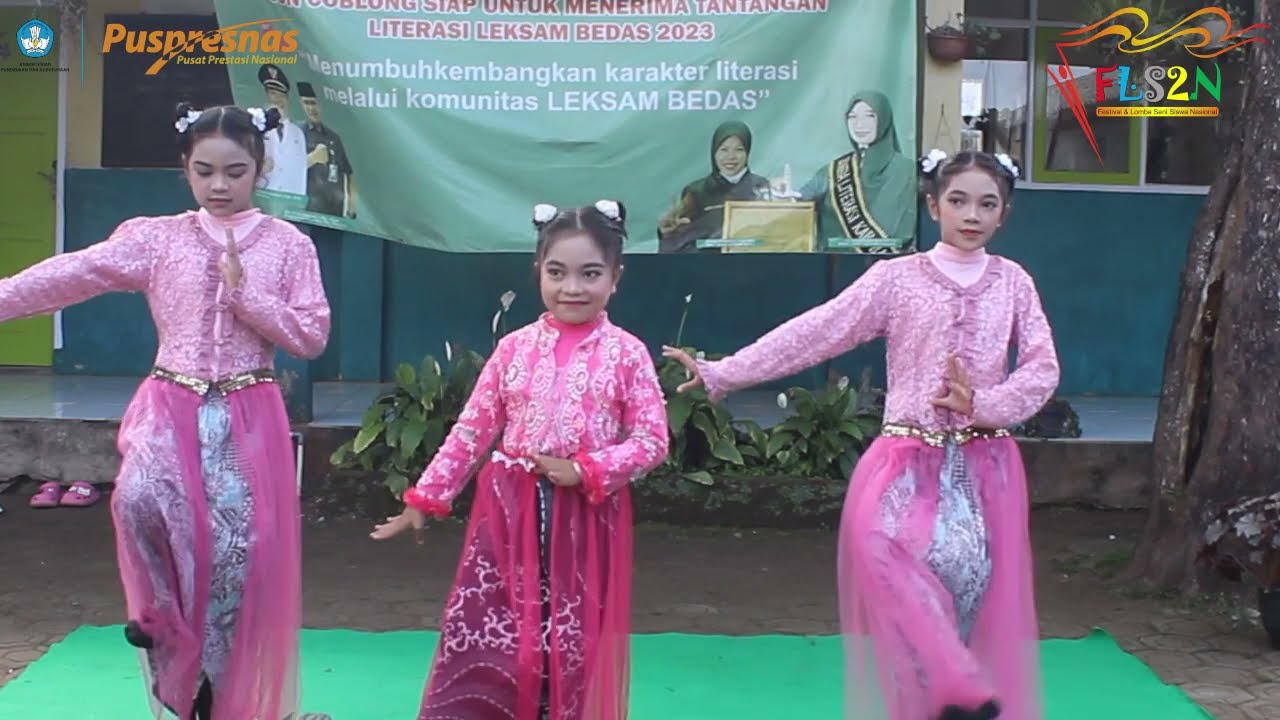 Tari Kaulinan Barudak  - Anisa, Youra, Shela (SDN Coblong)
