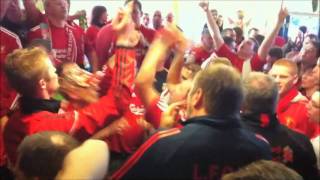 The Luis Suarez Song. Liverpool Fans Vs. United Fans.