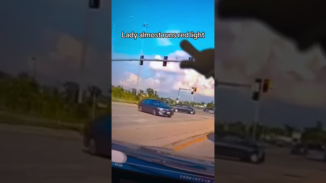 Lady Almost Runs Red Light Cartoon Carcrash Crashes Dashcam Cgi Funny Fyp