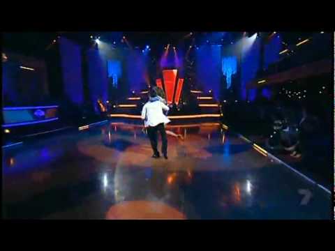 Rachael Finch Dancing With The Stars (DWTS) Episode 1 Cha Cha