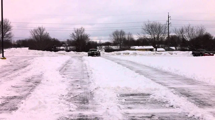 2500HD Duramax plowing 8" of snow