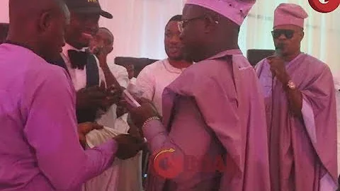 Kokun Foundation Dance and Sprays Lanre Teriba Atorise and Boye Best In His wedding Ceremony