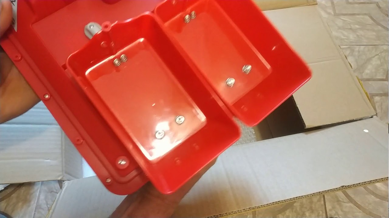 Lingboxianzi T188 radio-controlled boat/Lingboxianzi T188 радиоуправляемая лодка