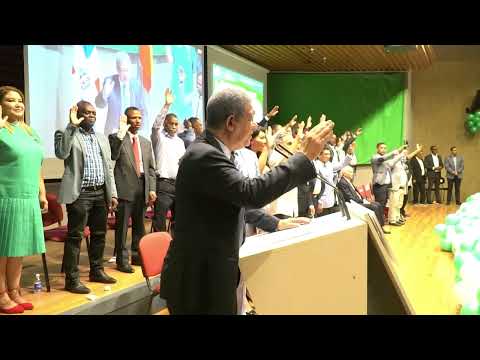 Exdiputado de ultramar por el PRM, Agustín Mercedes, se juramenta en la Fuerza del Pueblo
