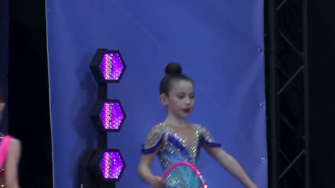 Павленко Кіра обруч, гімнастика, художня гімнастика