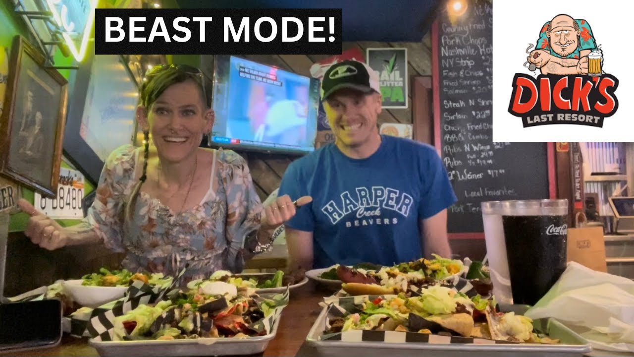 GIANT STEAK CHALLENGE AT DICK'S LAST RESORT!