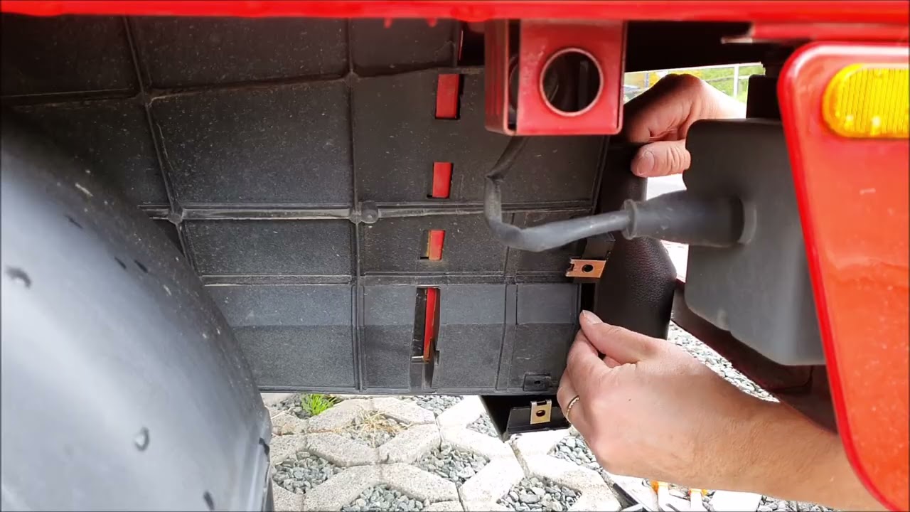 Ape 50 Motorheckverkleidung von italobee