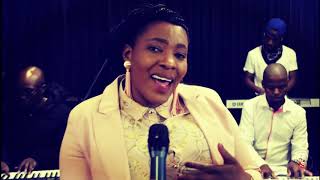Mafikizolo - emlanjeni (cover) by Nelly Khoza ft Unique blues band