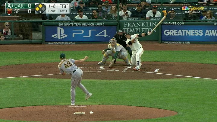 OAK@SF: Posey flares an RBI single to left field