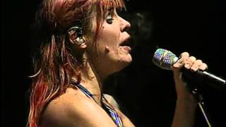 Video thumbnail of "Fabiana Cantilo - Amanece en la ruta (ND Ateneo 2007)"