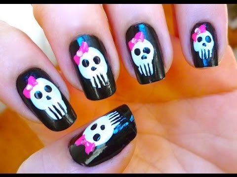 Unhas Decoradas - Caveira - Halloween Nail Art