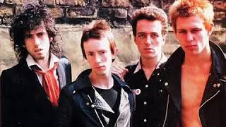 The Clash &#39;Every Little Bit Hurts&#39; (1980)