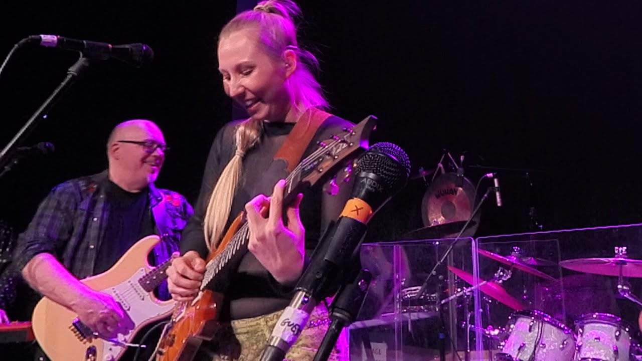 The Furious Bongos Peaches En Regalia LIVE 3/30/2023 YouTube