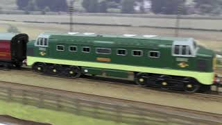 Hornby Dublo running session with the Deltic