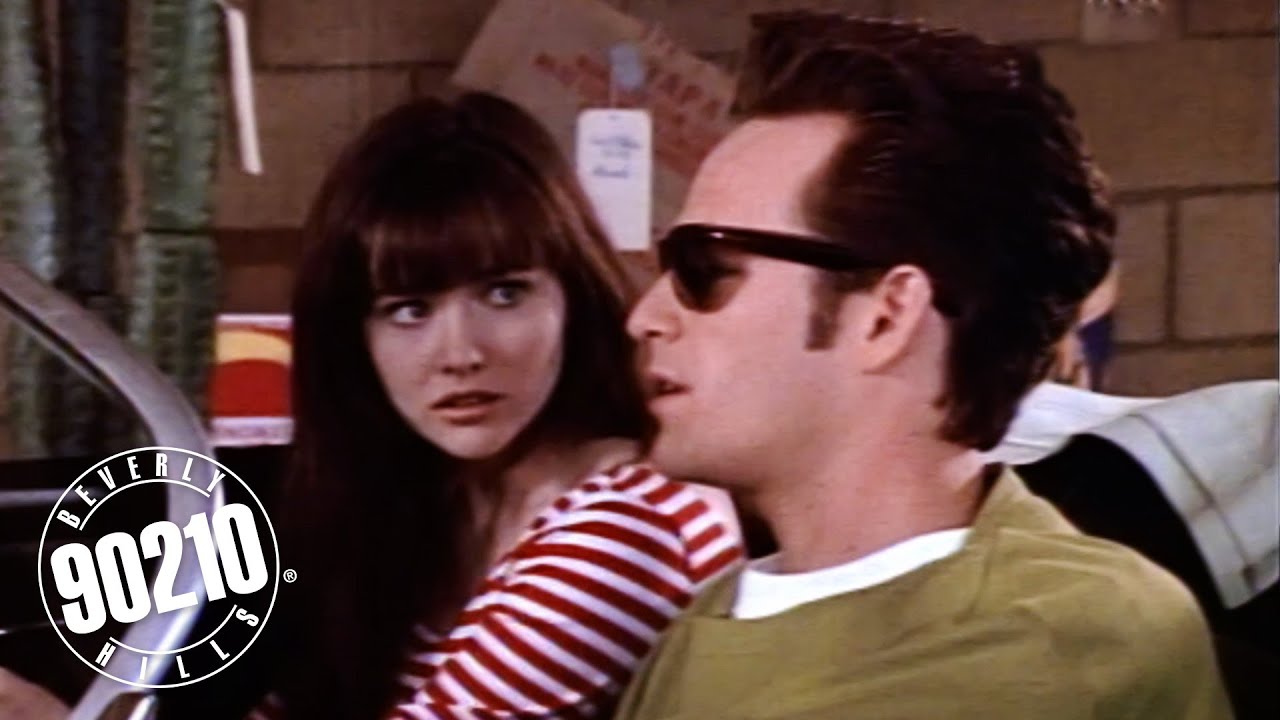 Brenda and Dylan Get Detained at the US/Mexico Border