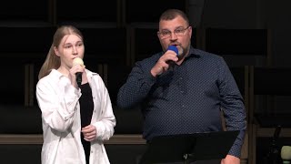 картинка: Очень красивое пение - Не дивись з тривогою у завтра | ЮрІй Устенко
