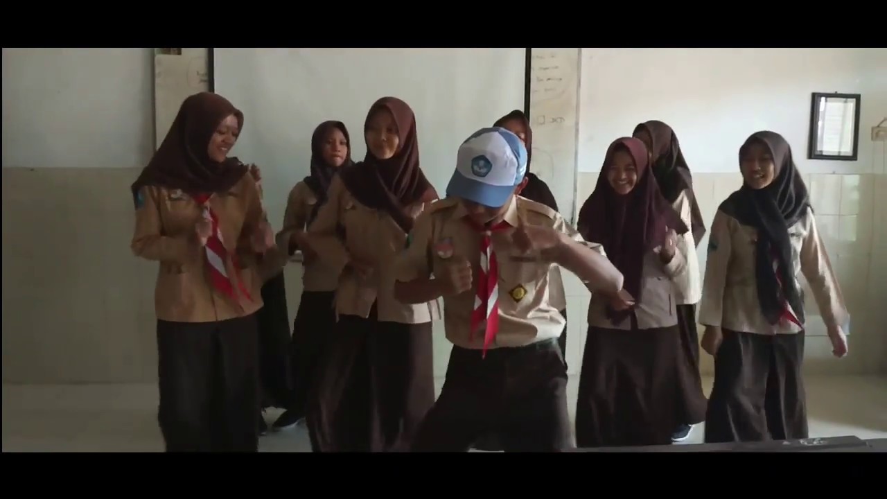 TEMON HOLIC JARAN GOYANG | SMKN 3 MALANG