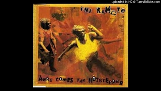 Ini Kamoze - Here Comes The Hotstepper (Heartical Mix) Resimi