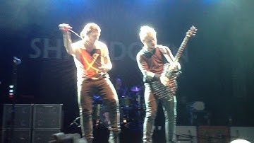 Shinedown - The Crow & the Butterfly live at Leeds O2 Academy 13th February 2012 (HD video)