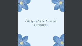 Blåsippan Ute I Backarna Stå